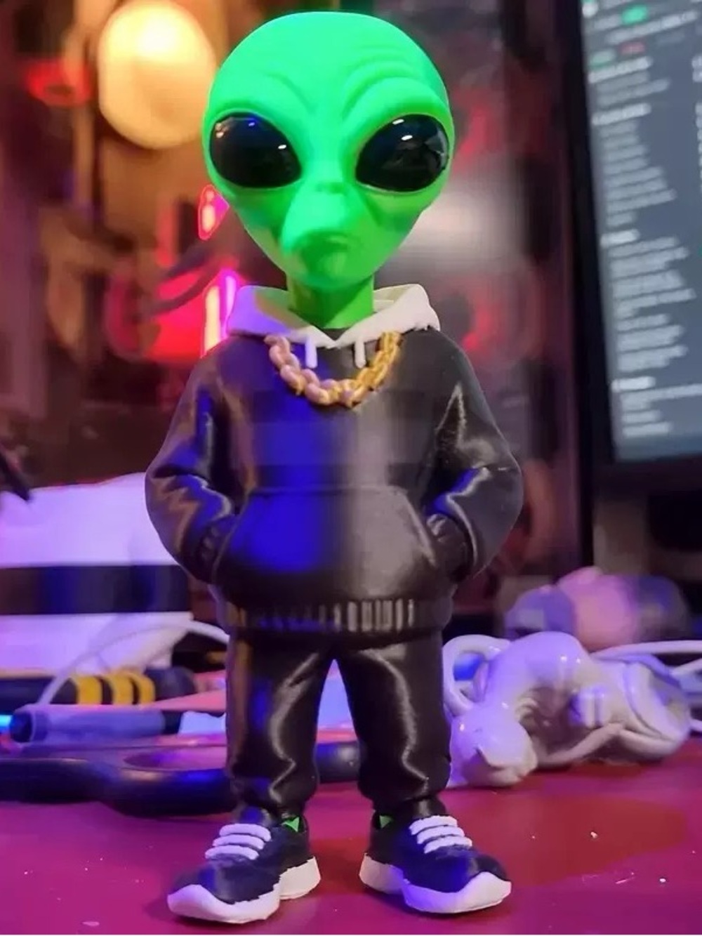 3D printed Alien Hoodie Kids Costume Figure - Green Alien with Black Tracksuit